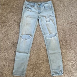 Light wash American Eagle jeans